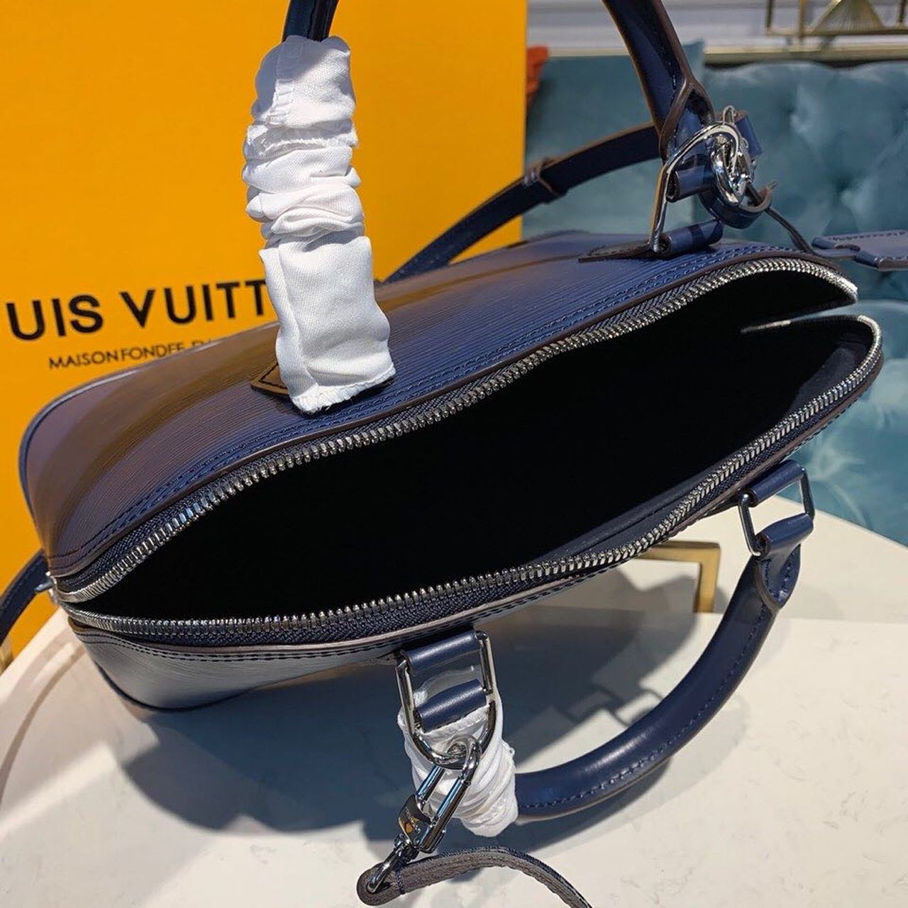 LV Alma PM Epi Navy Blue For Women, WomenÃ¢â‚¬â„¢s Handbags, Shoulder And Crossbody Bags 12.6in/32cm LV