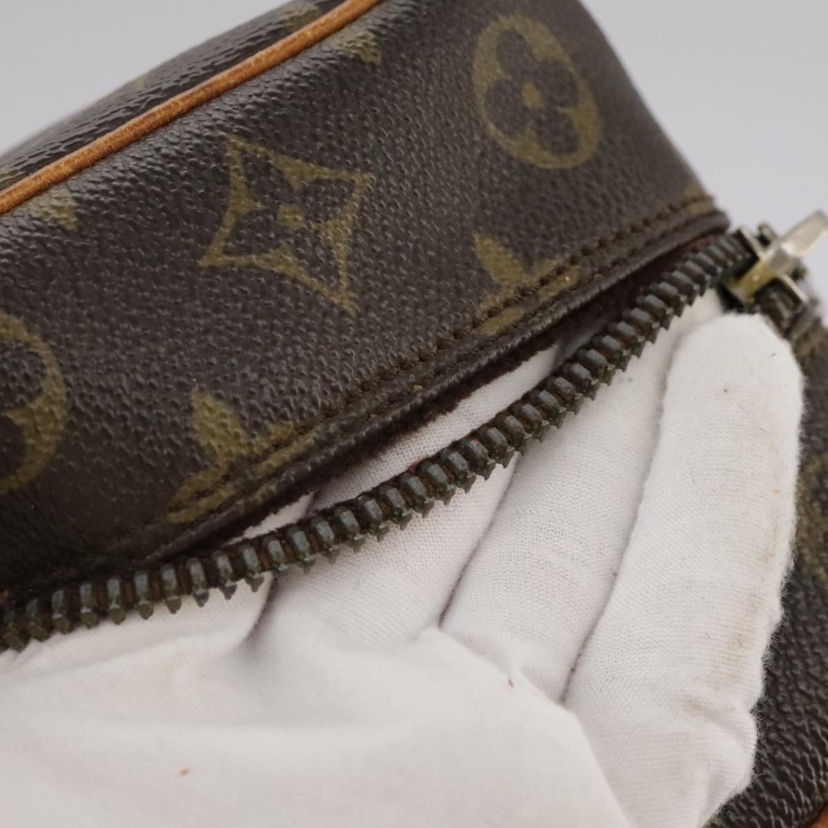 LOUIS VUITTON Monogram Danube GM Shoulder Bag M45262 LV 107038