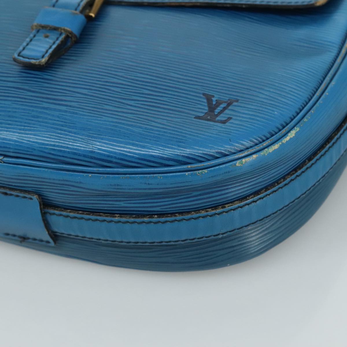 LOUIS VUITTON Epi June Feuille Shoulder Bag Blue M52155 LV 107061