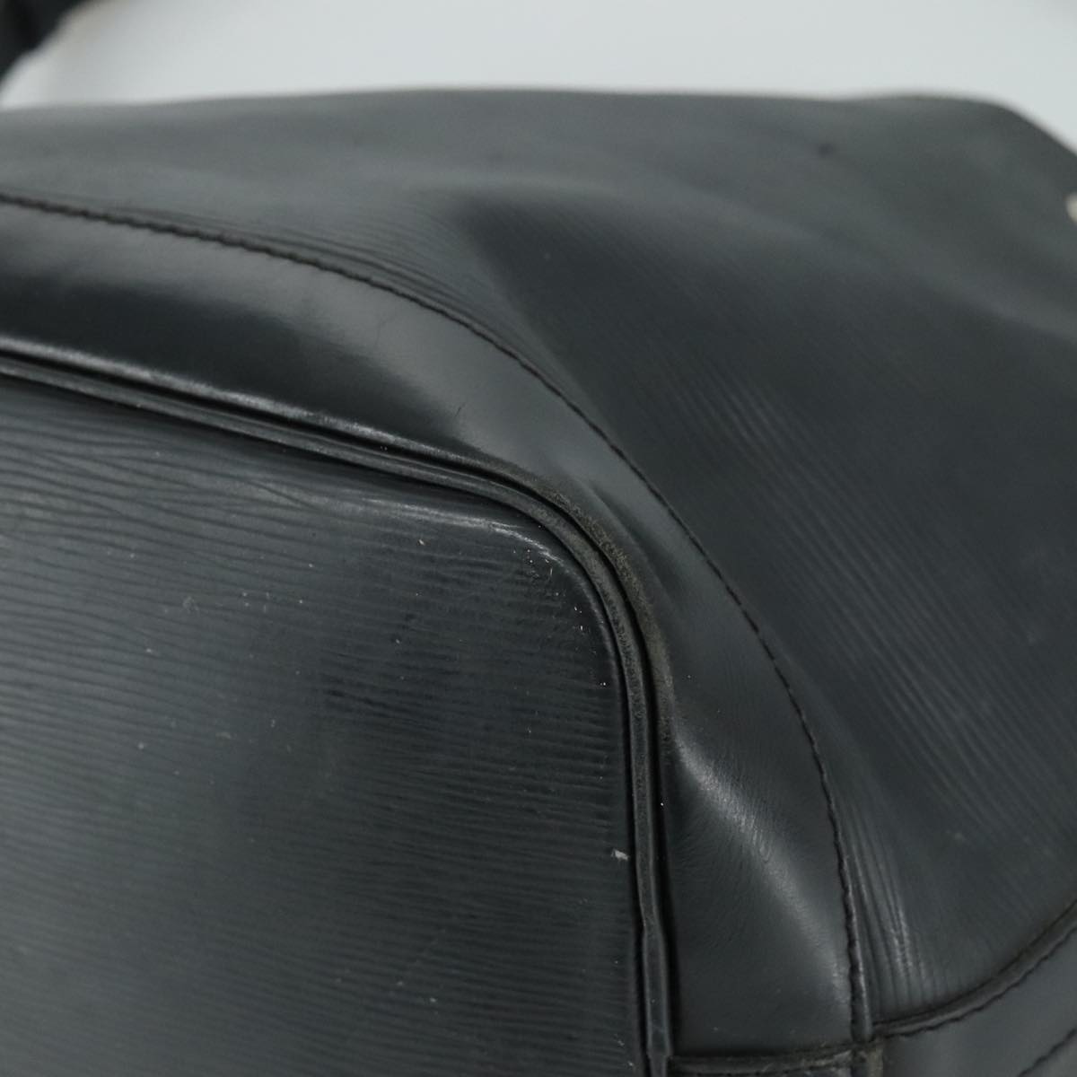 LOUIS VUITTON Epi Noe Shoulder Bag Black M44002 LV 107066