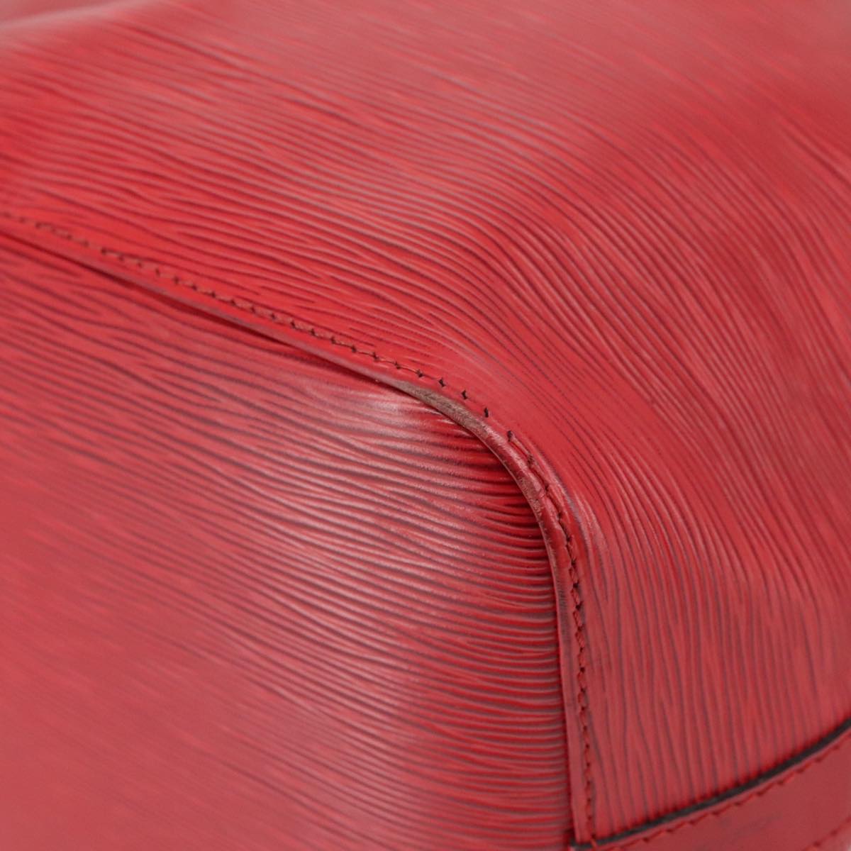 LOUIS VUITTON Epi Petit Noe Shoulder Bag Red M44107 LV 107068
