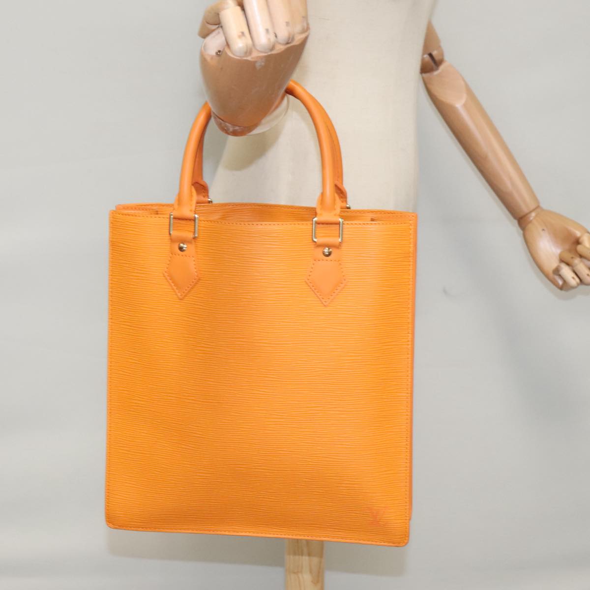 LOUIS VUITTON Epi Sac Plat Hand Bag Orange Mandarin M5274H LV 107077