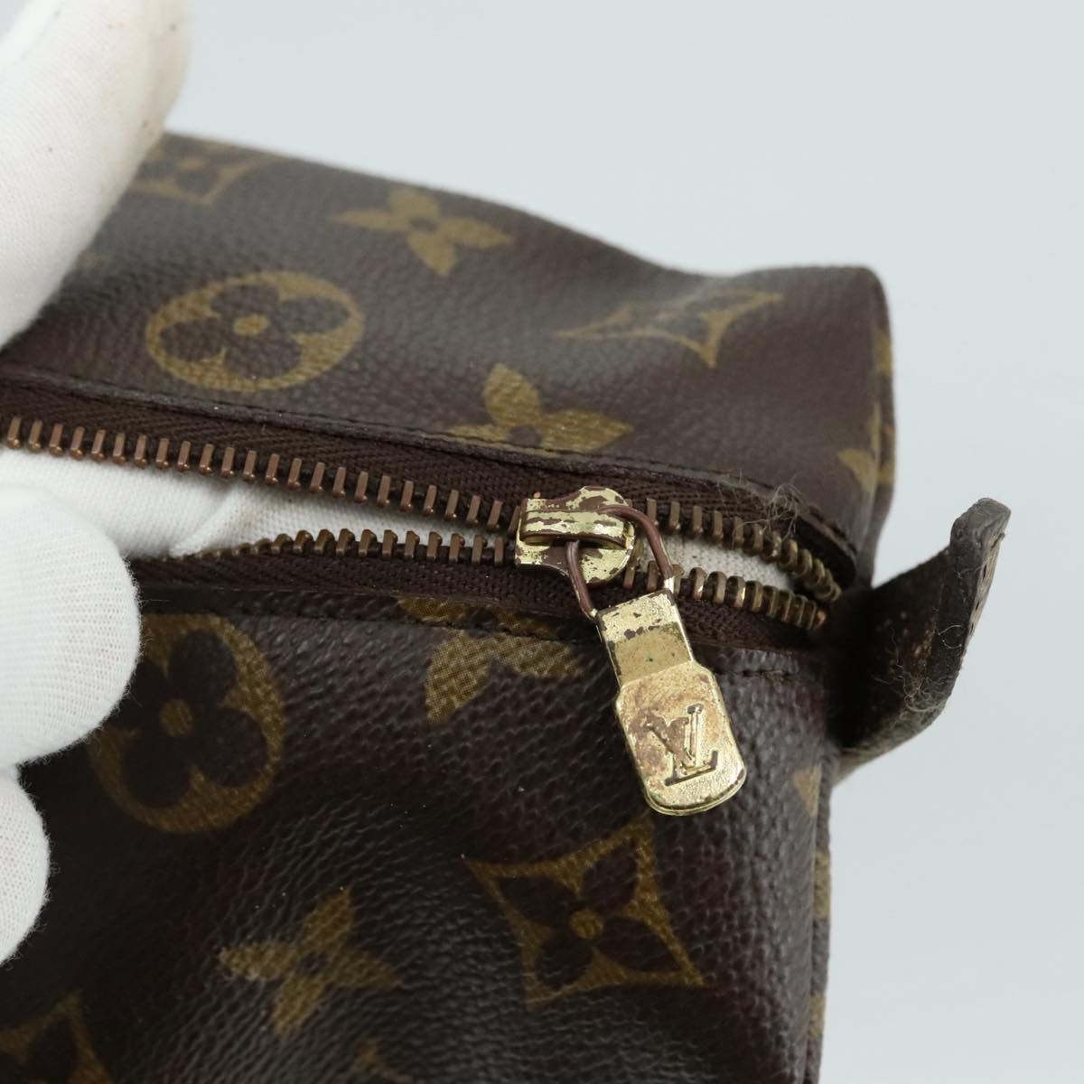 LOUIS VUITTON Monogram Trousse Demi Ronde Cosmetic Pouch M47520 LV 107117