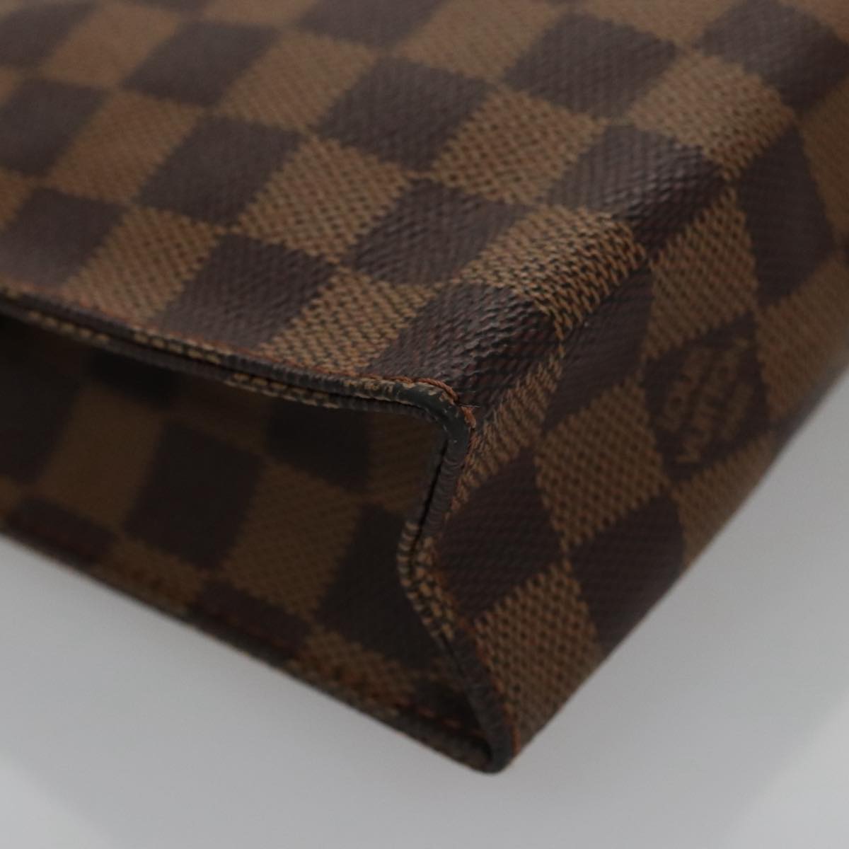 LOUIS VUITTON Damier Ebene Poche Toilette 26 Pouch N47543 LV 107125