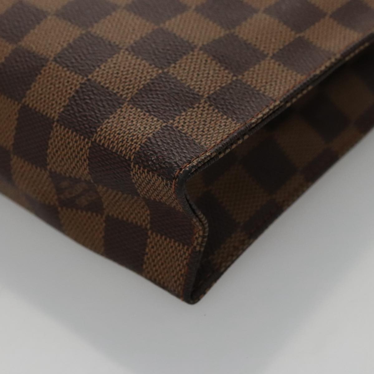 LOUIS VUITTON Damier Ebene Poche Toilette 26 Pouch N47543 LV 107125