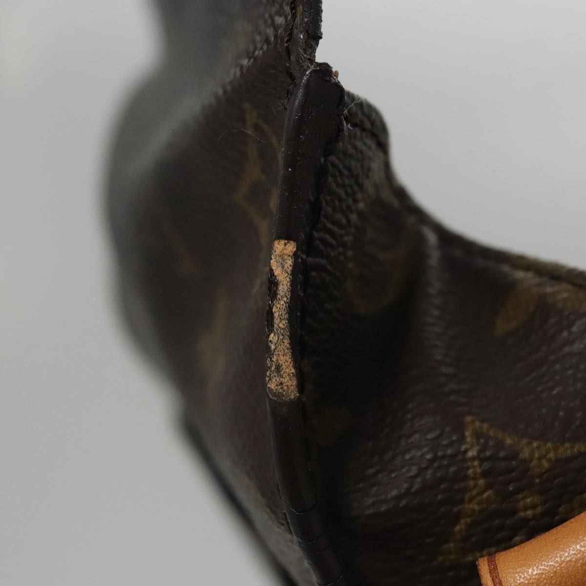 LOUIS VUITTON Monogram Saint Cloud MM Shoulder Bag M51243 LV 107135