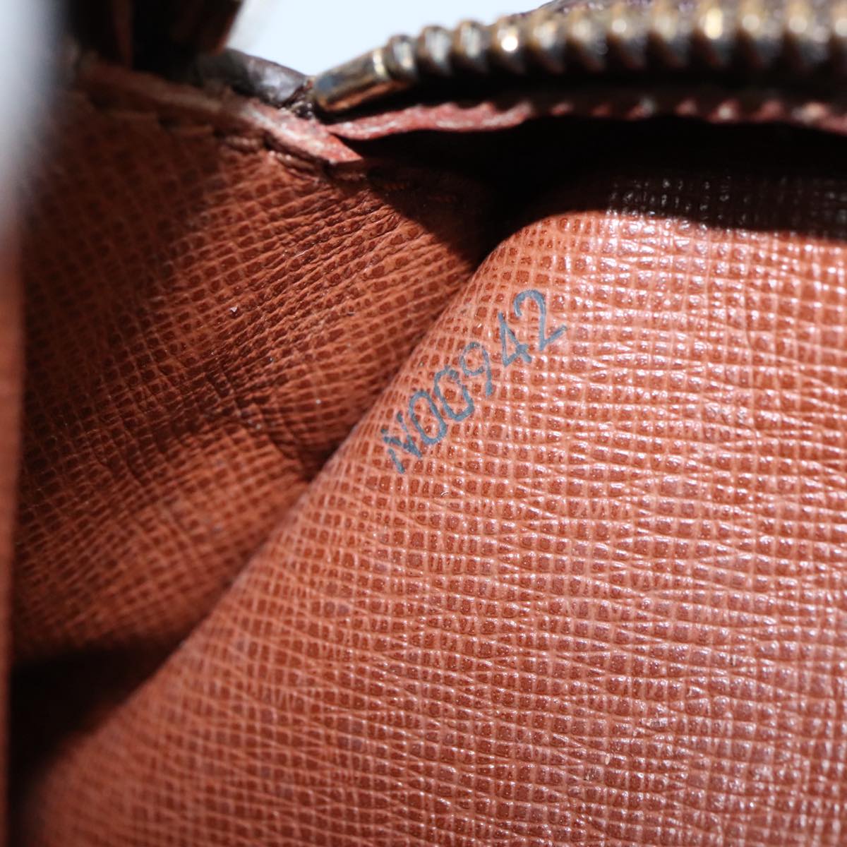 LOUIS VUITTON Monogram Saint Germain Shoulder Bag M51207 LV 107142