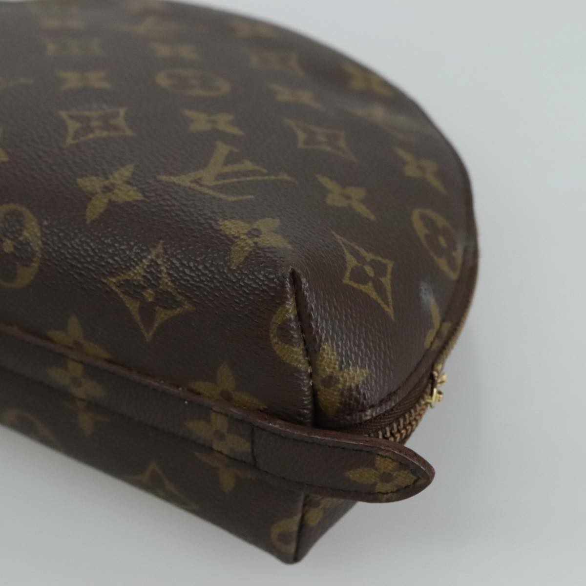 LOUIS VUITTON Monogram Trousse Demi Ronde Cosmetic Pouch M47520 LV 107143