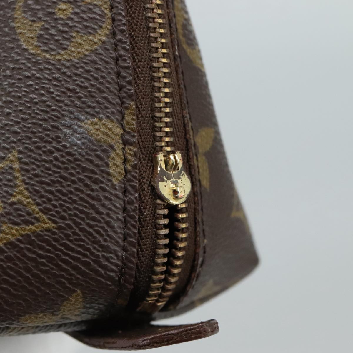 LOUIS VUITTON Monogram Trousse Demi Ronde Cosmetic Pouch M47520 LV 107143