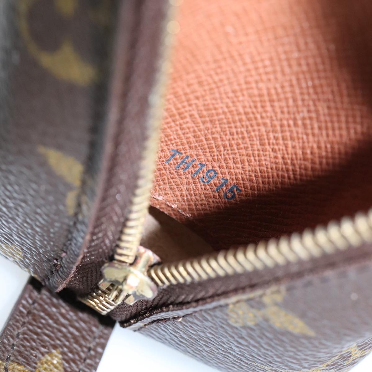 LOUIS VUITTON Monogram Trousse Demi Ronde Cosmetic Pouch M47520 LV 107143