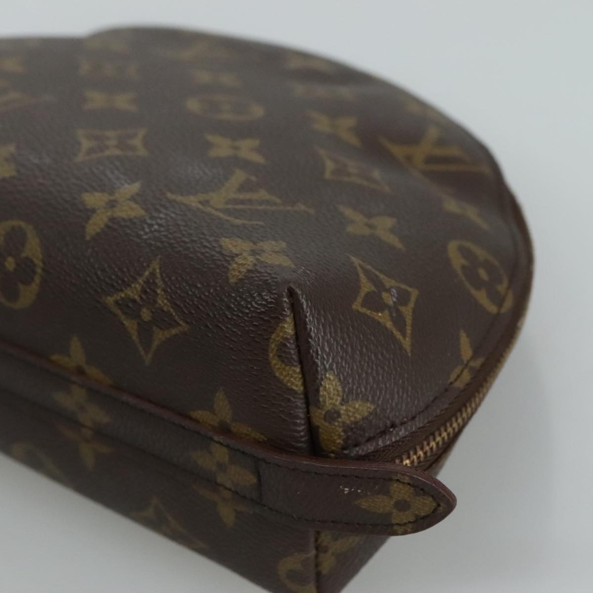 LOUIS VUITTON Monogram Trousse Demi Ronde Cosmetic Pouch M47520 LV 107143