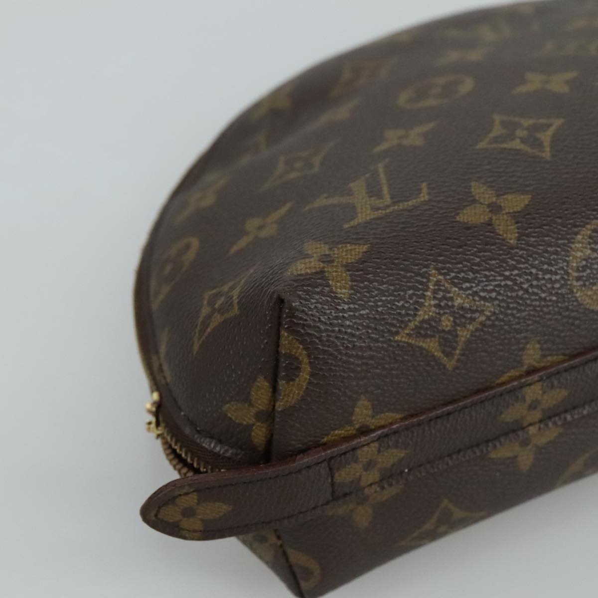 LOUIS VUITTON Monogram Trousse Demi Ronde Cosmetic Pouch M47520 LV 107143