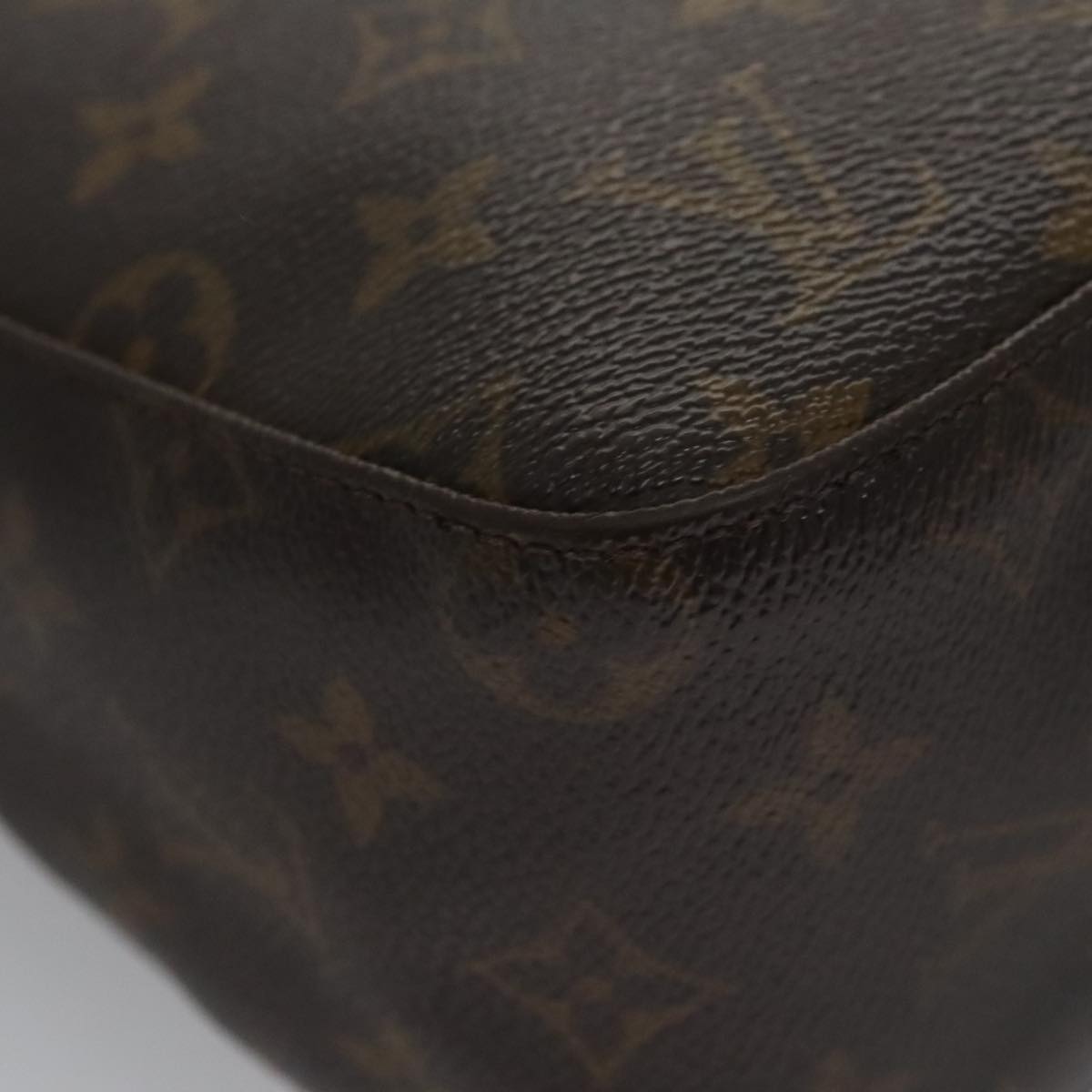 LOUIS VUITTON Monogram Looping MM Shoulder Bag M51146 LV 107148