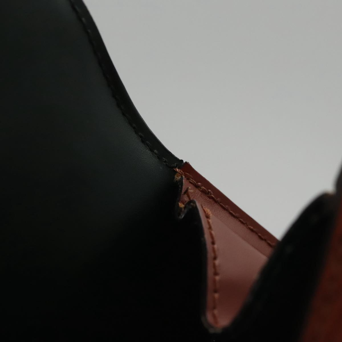 LOUIS VUITTON Epi Tilsitt Shoulder Bag Brown M52483 LV 107156