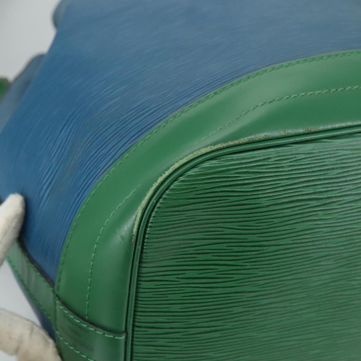 LOUIS VUITTON Epi Noe Shoulder Bag Bicolor Green Blue M44044 LV 107198