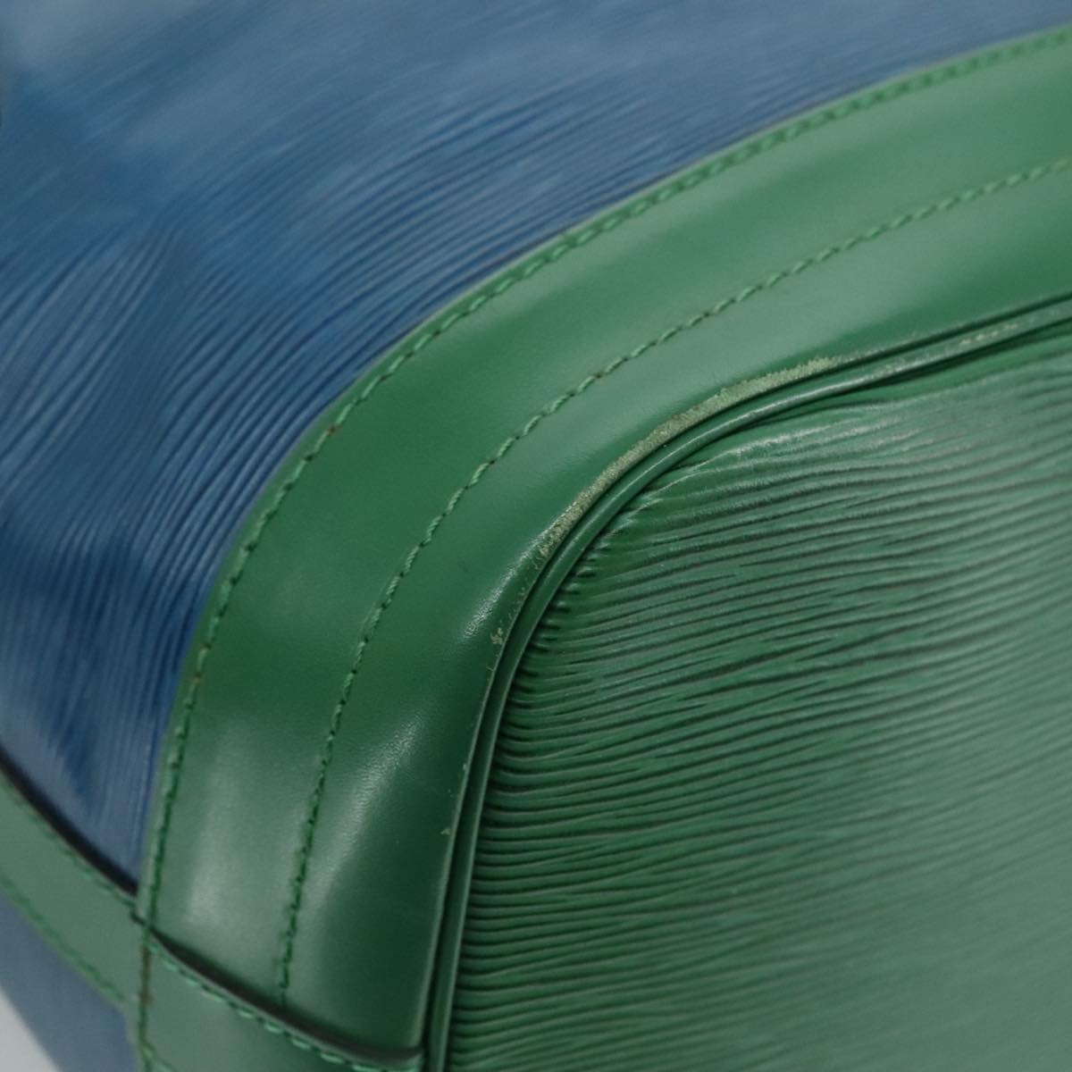 LOUIS VUITTON Epi Noe Shoulder Bag Bicolor Green Blue M44044 LV 107198