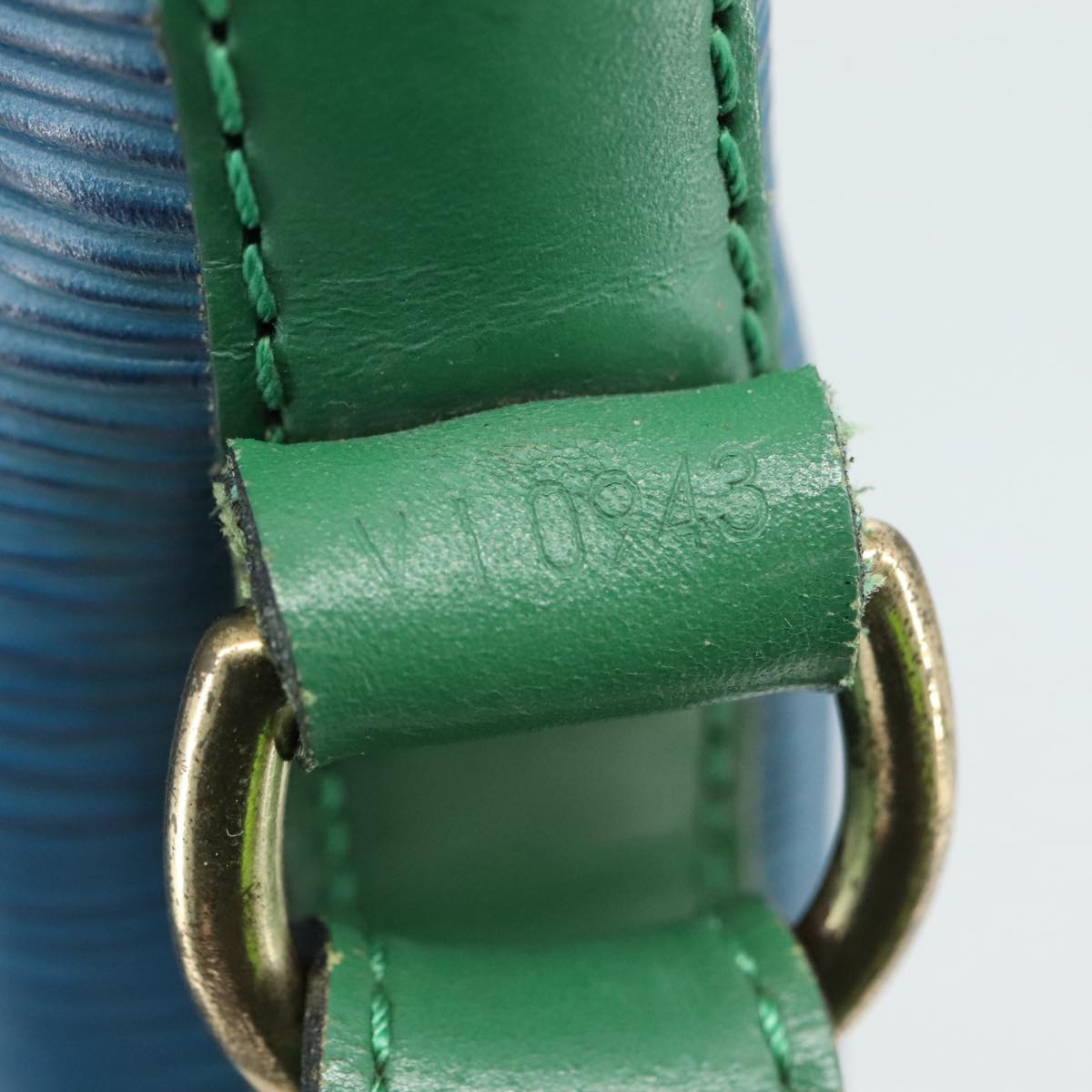 LOUIS VUITTON Epi Noe Shoulder Bag Bicolor Green Blue M44044 LV 107198