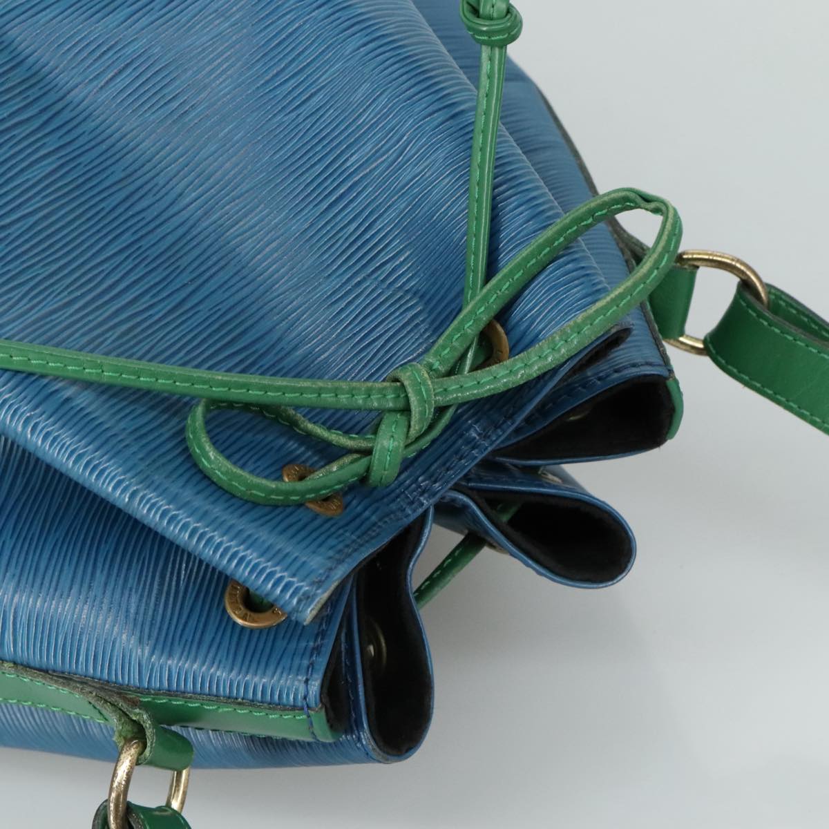 LOUIS VUITTON Epi Noe Shoulder Bag Bicolor Green Blue M44044 LV 107198