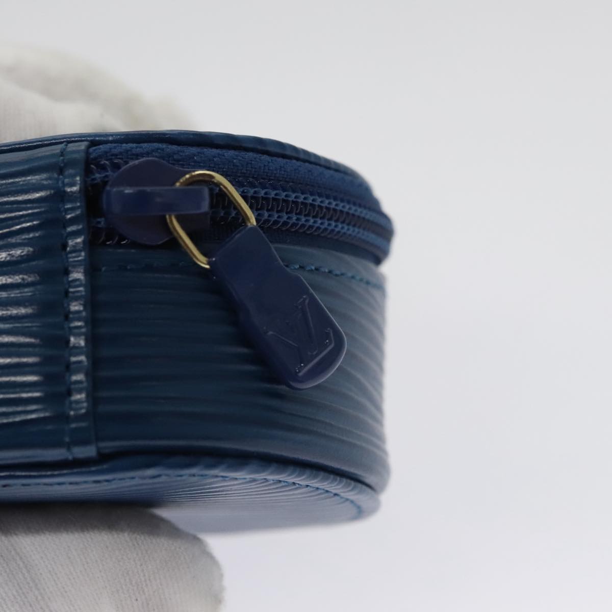 LOUIS VUITTON Epi Ecrin bijou 8 Jewelry Box Blue M48215 LV 107286