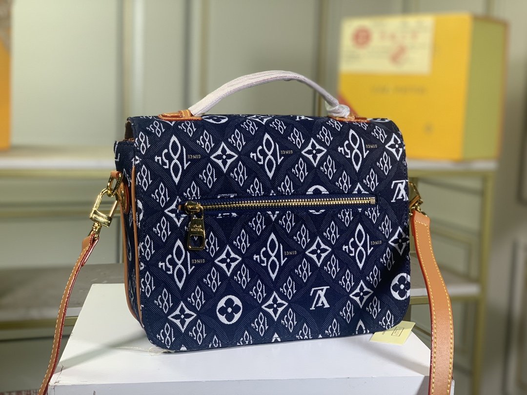 EN - New Arrival Bags LUV 111