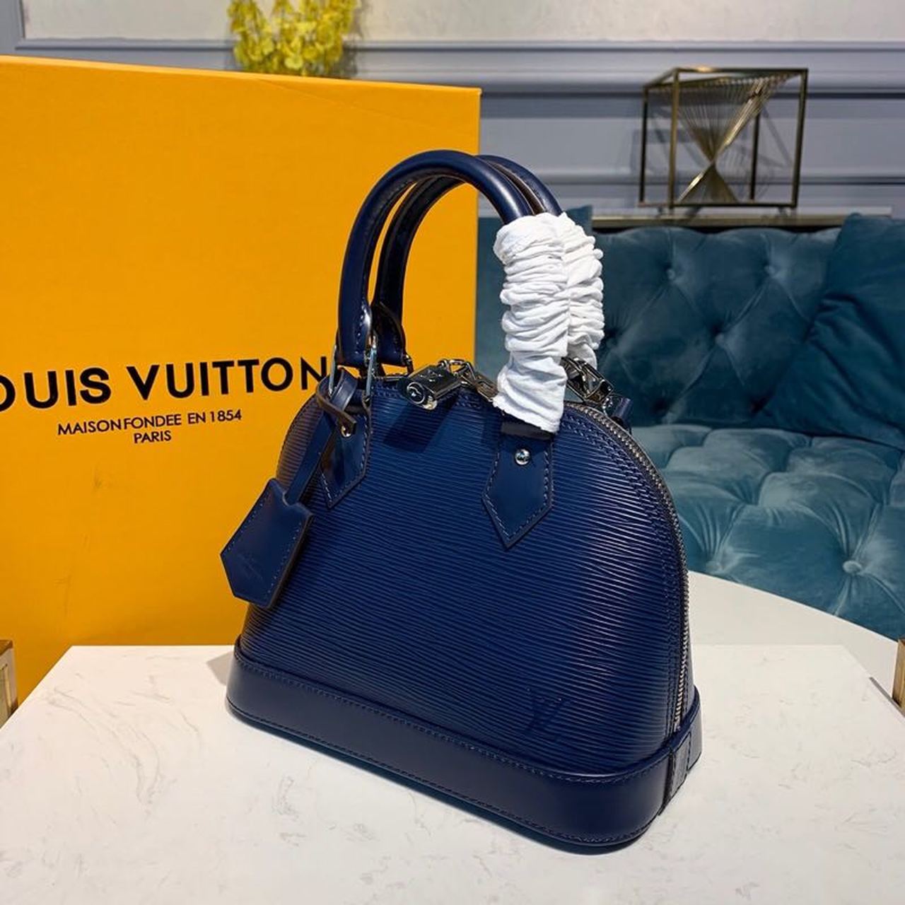 LV Alma GLAMI Epi InGLAMIgo Blue For Women, WomenÃ¢â‚¬â„¢s Handbags, Shoulder And Crossbody Bags 9.2in/23.5cm LV M40855