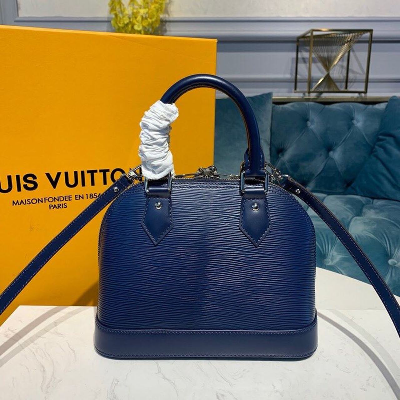 LV Alma GLAMI Epi InGLAMIgo Blue For Women, WomenÃ¢â‚¬â„¢s Handbags, Shoulder And Crossbody Bags 9.2in/23.5cm LV M40855