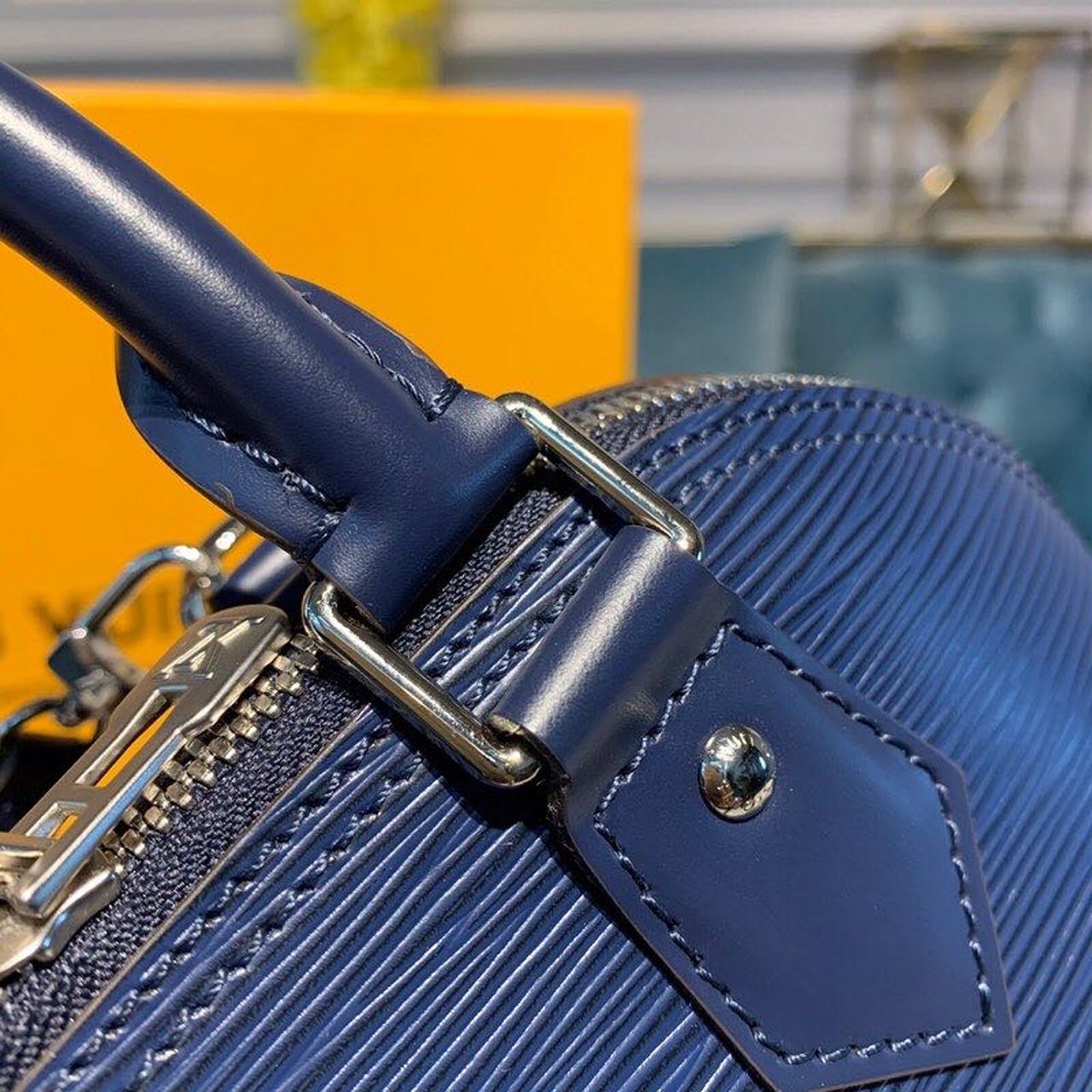 LV Alma GLAMI Epi InGLAMIgo Blue For Women, WomenÃ¢â‚¬â„¢s Handbags, Shoulder And Crossbody Bags 9.2in/23.5cm LV M40855