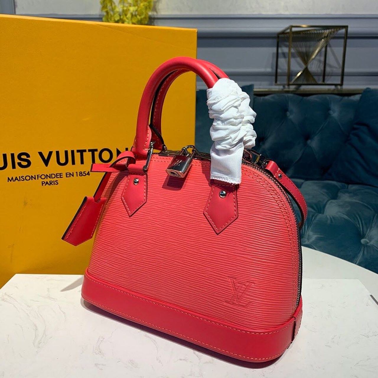 LV Alma GLAMI Epi Hot Pink For Women, WomenÃ¢â‚¬â„¢s Handbags, Shoulder And Crossbody Bags 9.2in/23.5cm LV