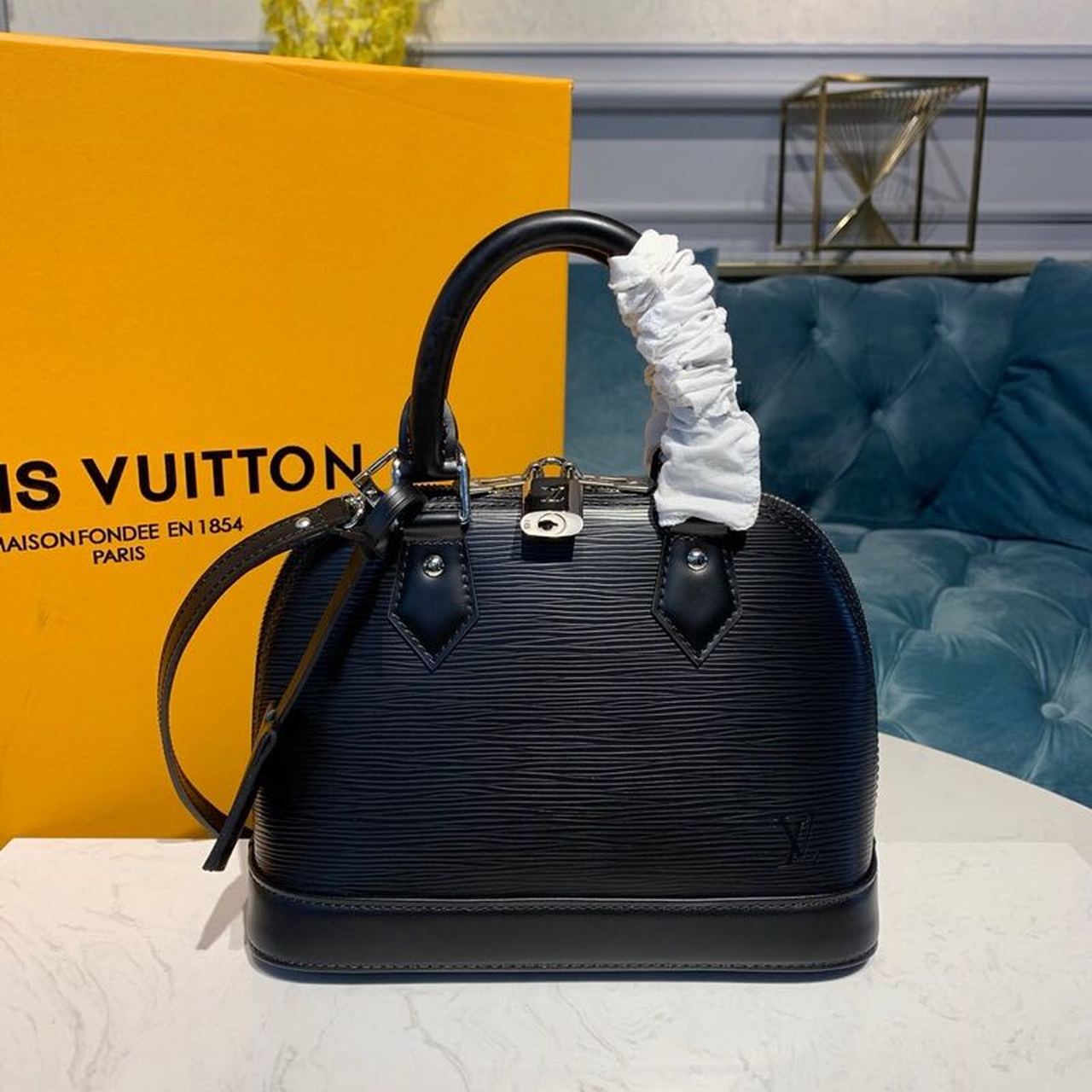 LV Alma GLAMI Epi Black For Women,  Shoulder And Crossbody Bags 9.2in/23.5cm LV M40862