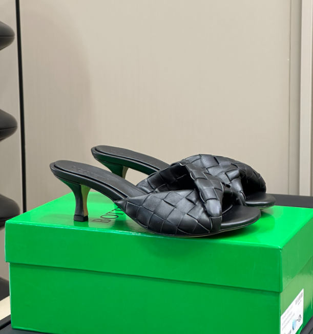 SAMC - BO Women Shoes - 020