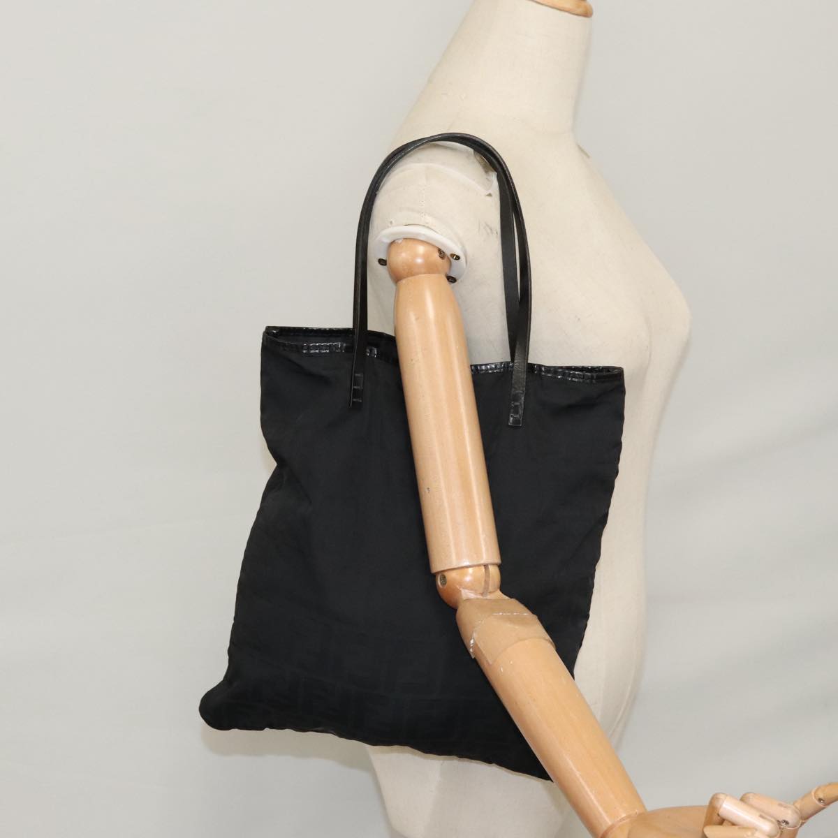 FENDI Zucca Canvas Tote Bag Black 109897