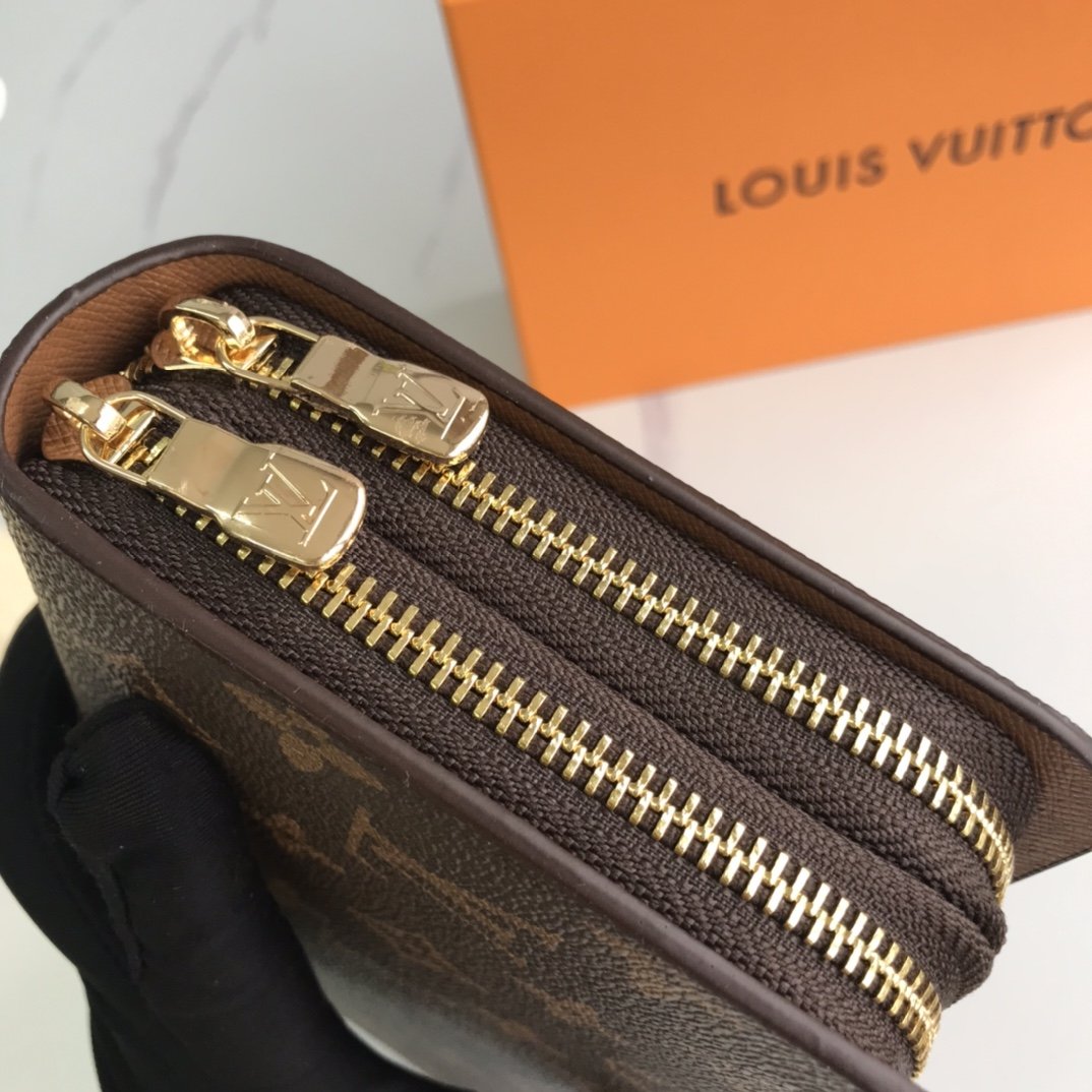 EN - New Arrival Wallet LUV 053