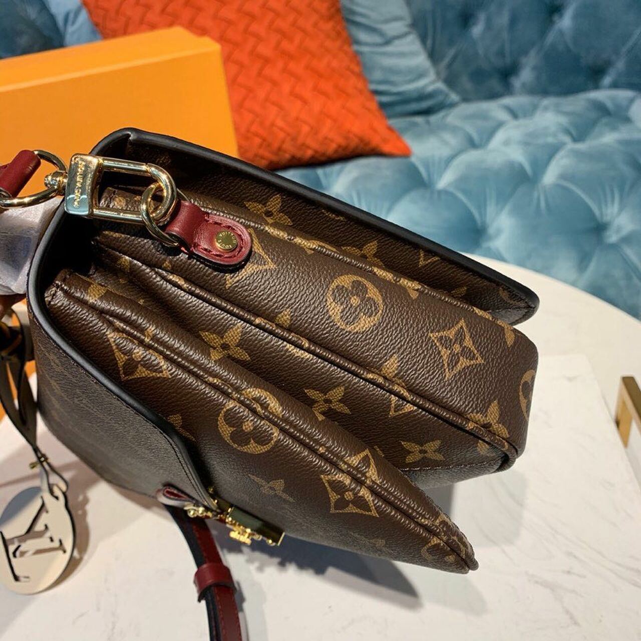 LV Pochette MÃƒÂ©tis Monogram Canvas For Women,  Shoulder Bags 9.7in/24cm LV M44668
