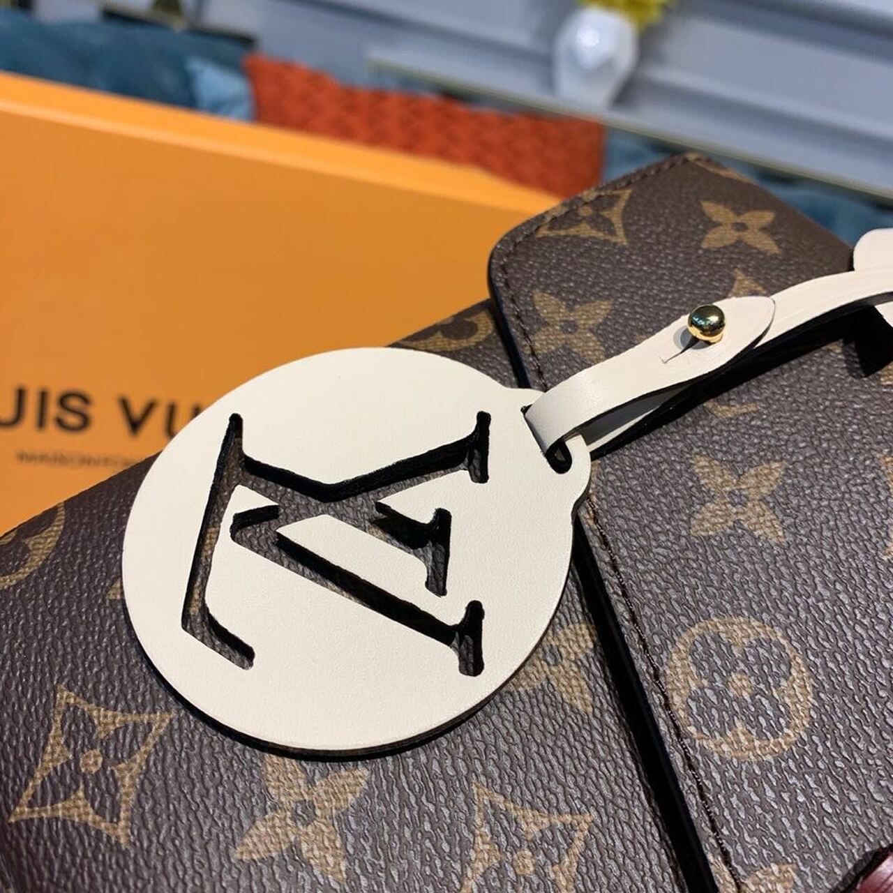 LV Pochette MÃƒÂ©tis Monogram Canvas For Women,  Shoulder Bags 9.7in/24cm LV M44668