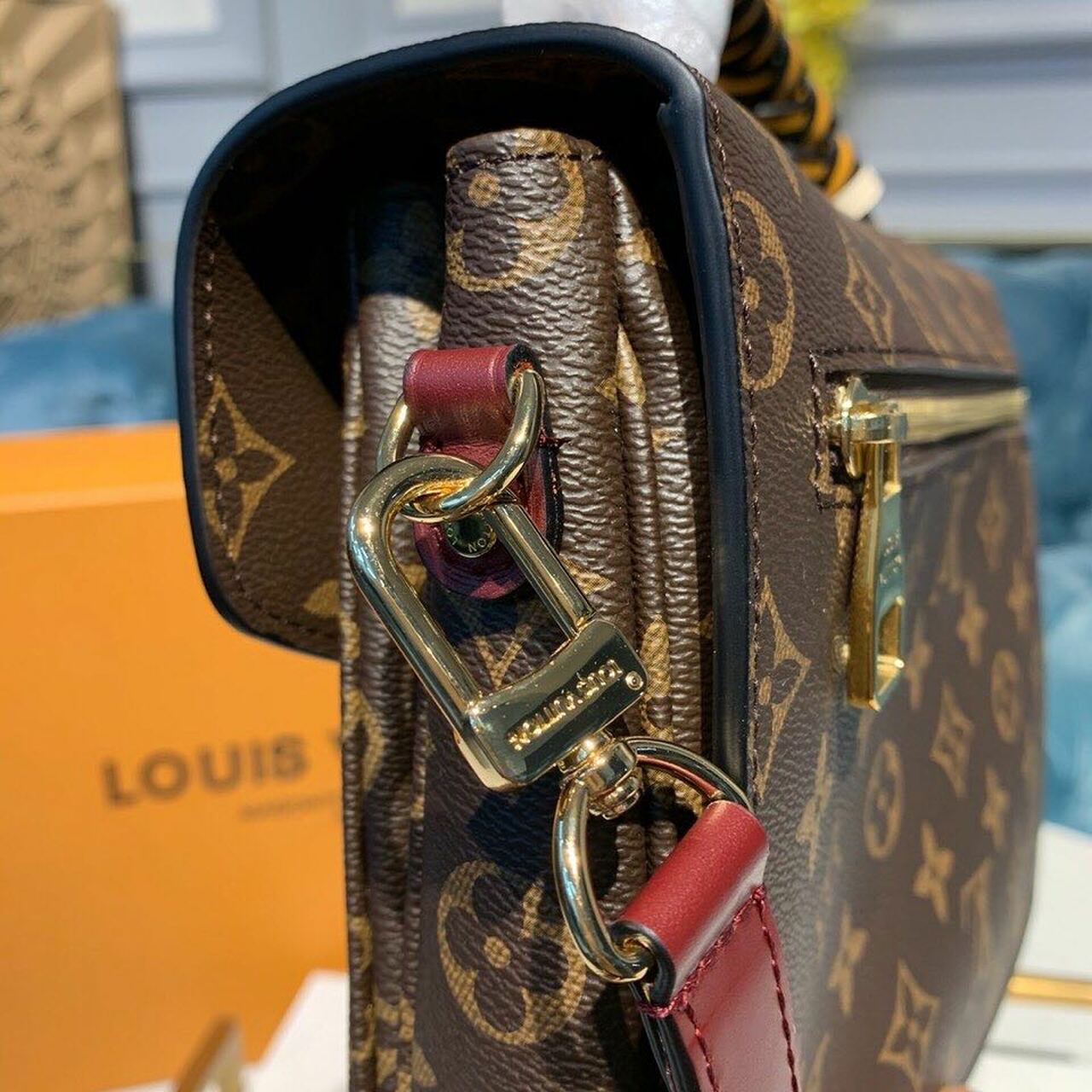 LV Pochette MÃƒÂ©tis Monogram Canvas For Women,  Shoulder Bags 9.7in/24cm LV M44668