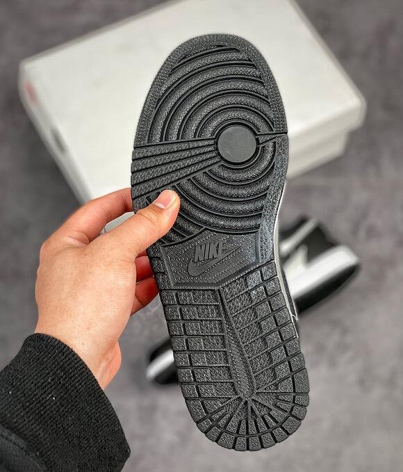 SAMC - NKE Shoes - 1521