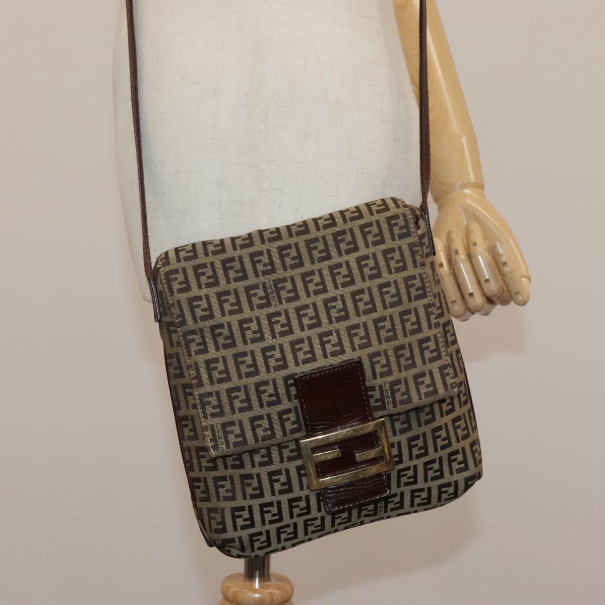 FENDI Zucchino Canvas Shoulder Bag Beige 111886