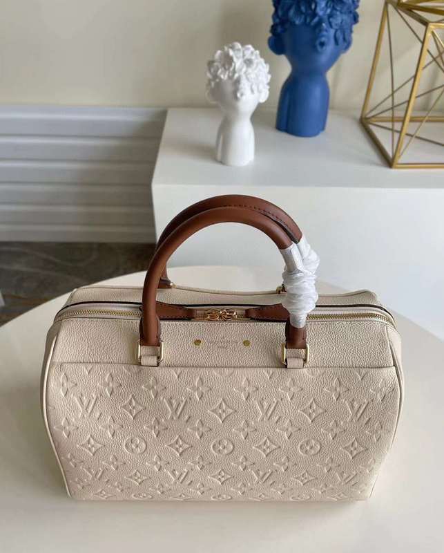 LOV2 Bags - Luxurious Bags  1113