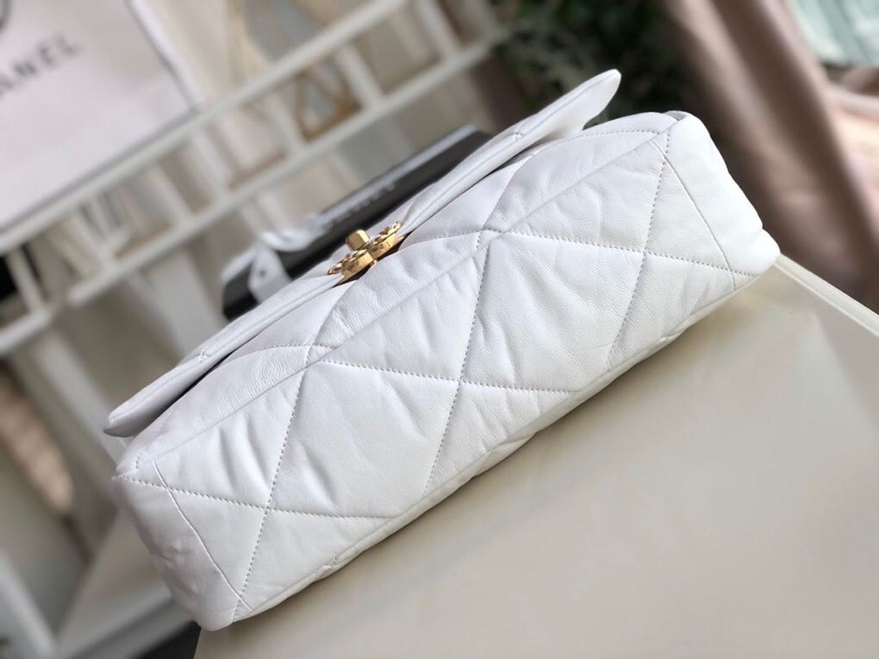CHL 19 Maxi HandBag White For Women Bags, Shoulder And Crossbody Bags 14in/36cm AS1162