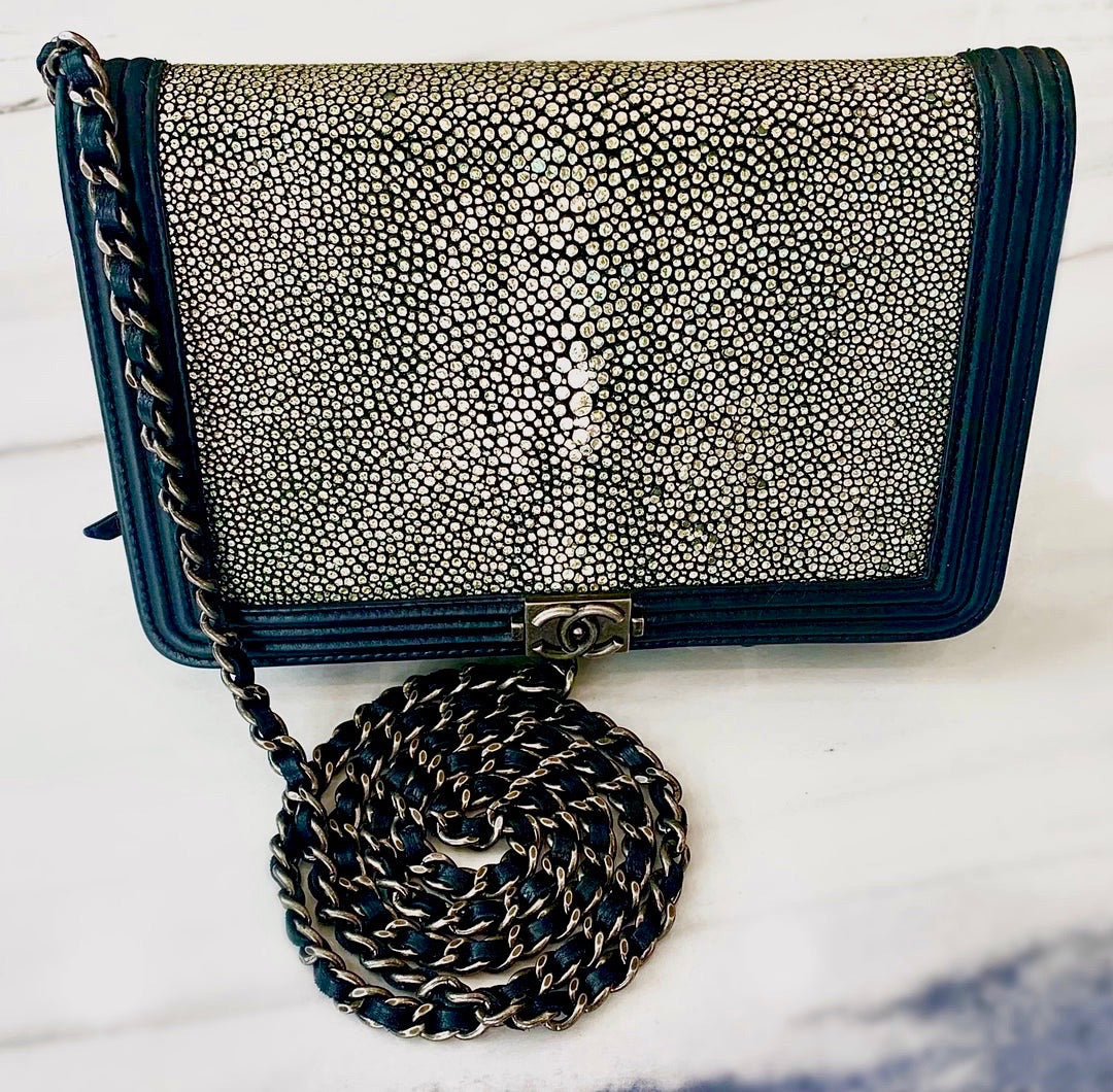 GLM-STINGRAY BOY WALLET WITH CHAIN