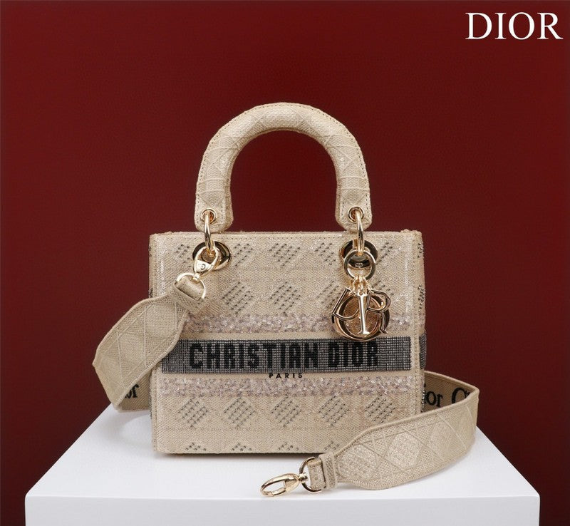 Glami Fashion - DIR Bags - 2017
