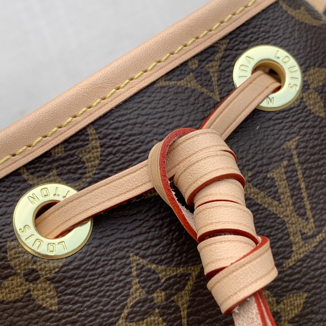 LV NoÃƒÂ© Bucket Bag Monogram Canvas For Women,  Shoulder Bags 13.4in/36cm LV M42224