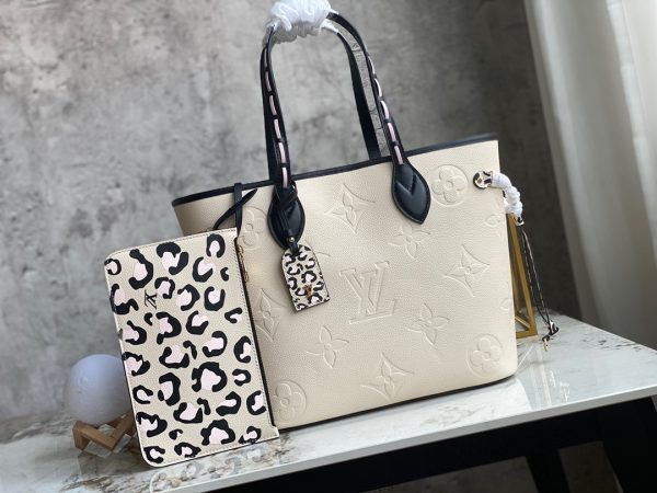 LOV2 Bags - Luxurious Bags  1417