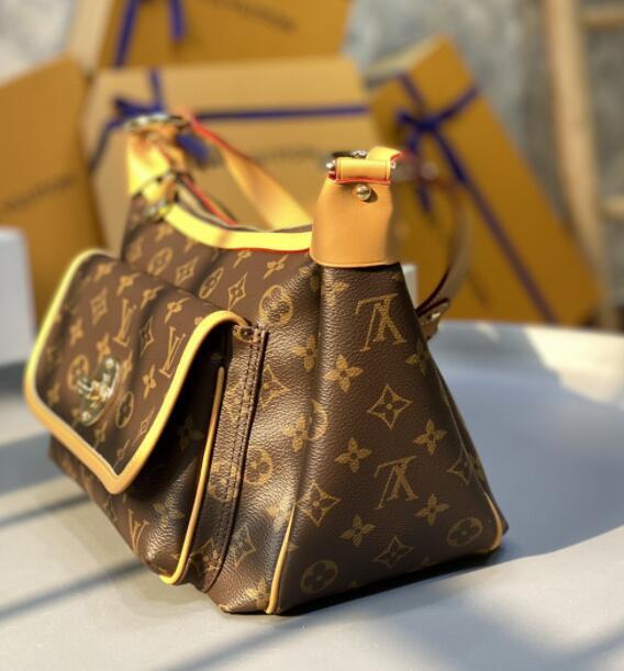 SAMC - LOV Bags - 1833