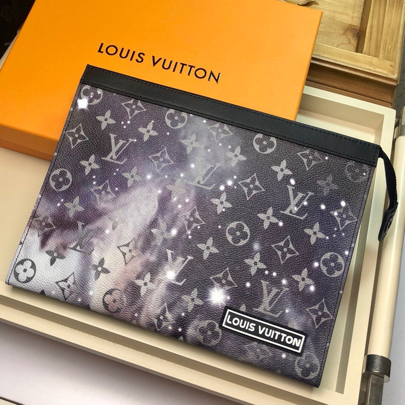 LOV2 Bags - Luxurious Bags  2323