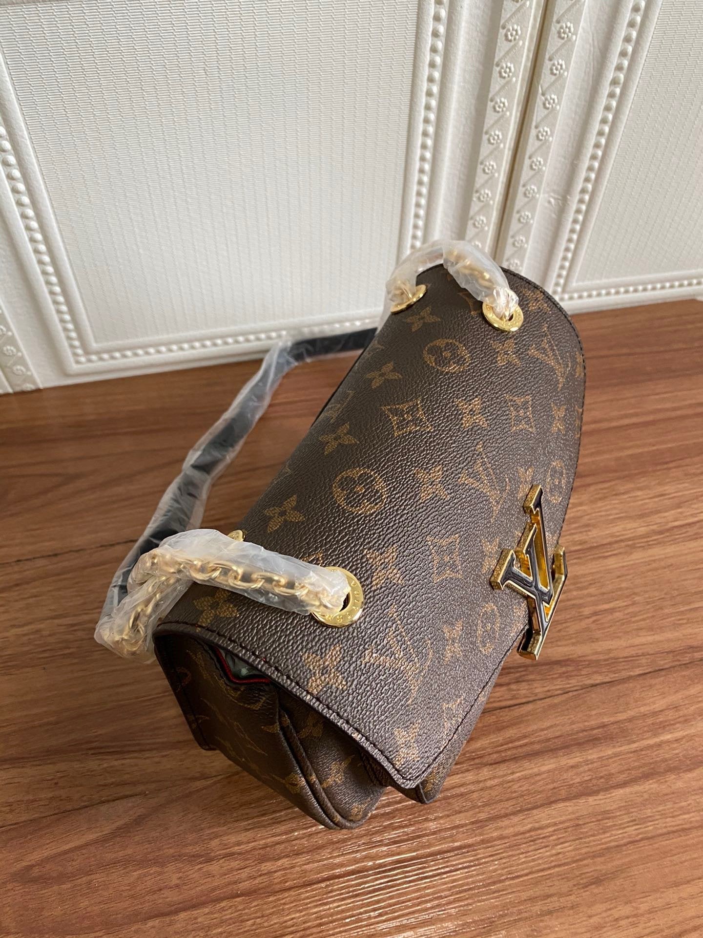 EN - New Arrival Bags LUV 022