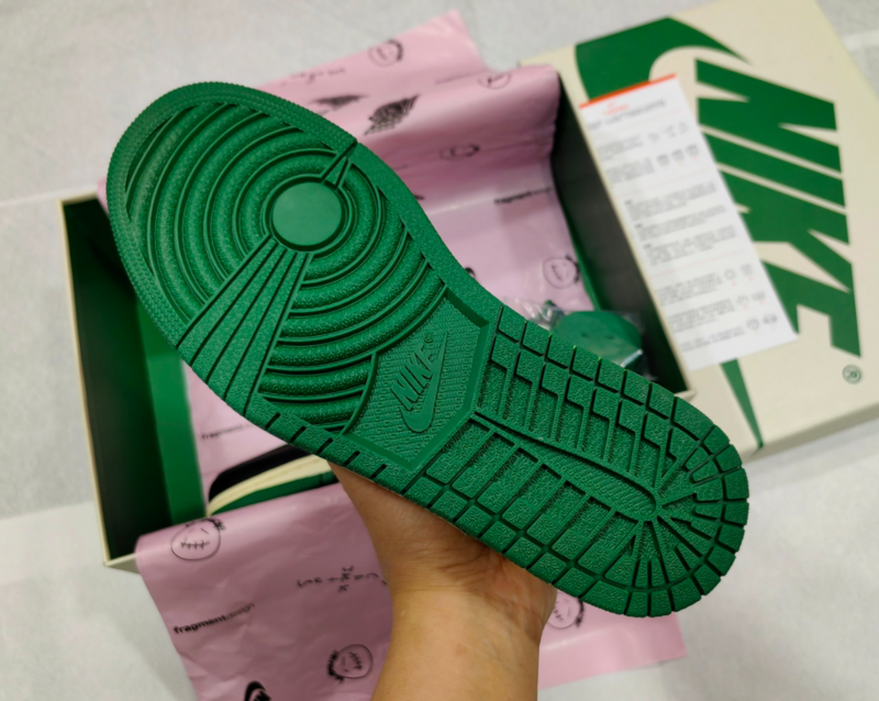 SAMC - NKE Shoes - 1079