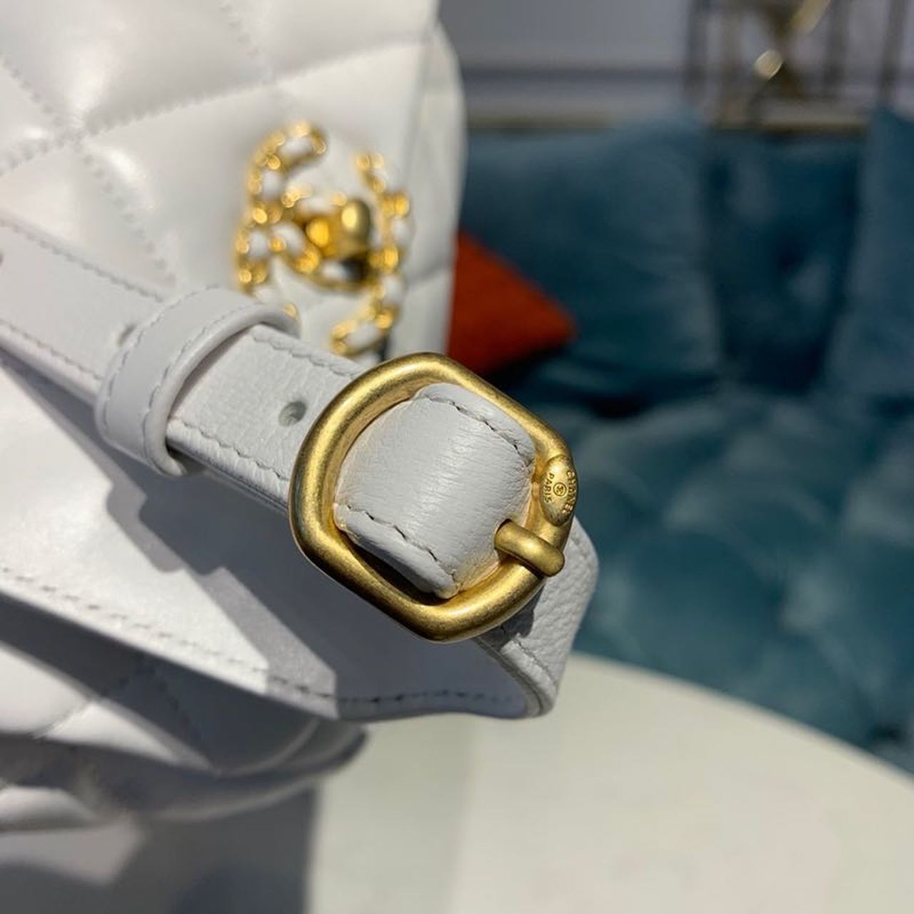 CHL 19 Waist Bag White For Women Bags 7.8in/20cm AS1163