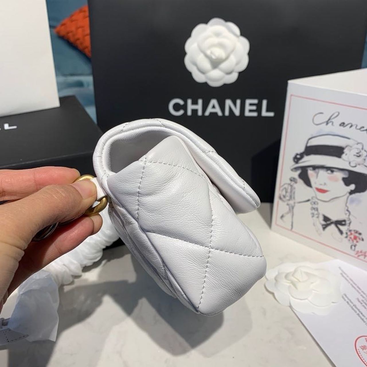 CHL 19 Waist Bag White For Women Bags 7.8in/20cm AS1163