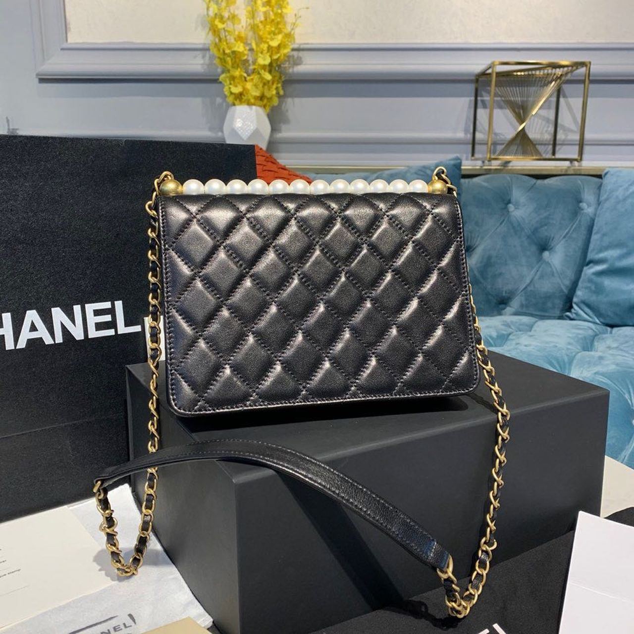 CHLShort Pearl Handle Bag Gold Toned Hardware Black For Women Handbags, Shoulder And Crossbody Bags 8.2in/21cm AS0585